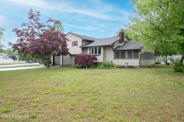 540 Sherman Avenue, Belford, NJ 07718