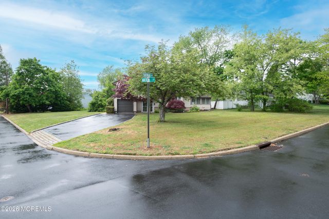 540 Sherman Avenue, Belford, NJ 07718