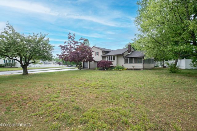 540 Sherman Avenue, Belford, NJ 07718