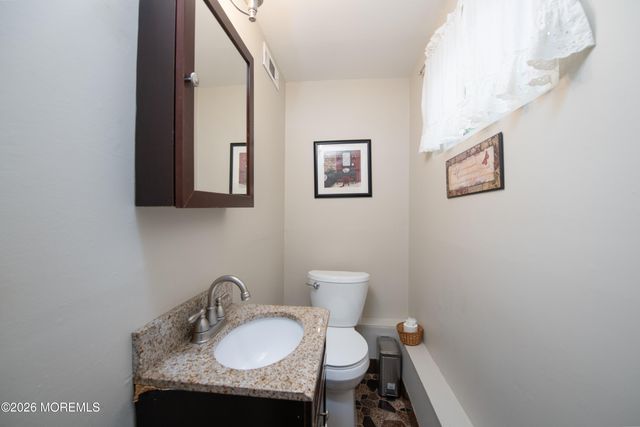 540 Sherman Avenue, Belford, NJ 07718