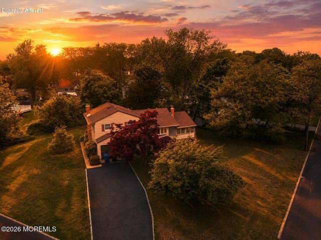 540 Sherman Avenue, Belford, NJ 07718