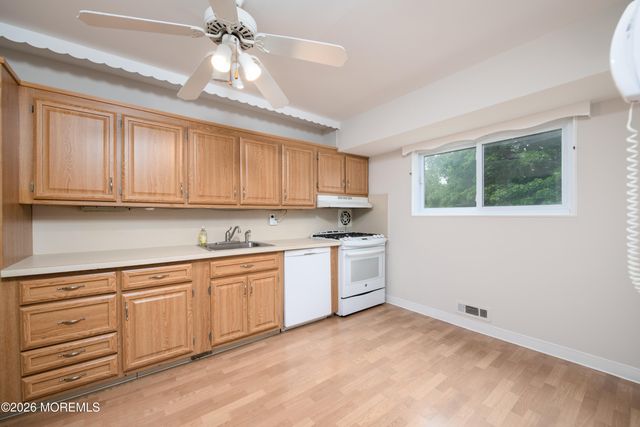 540 Sherman Avenue, Belford, NJ 07718