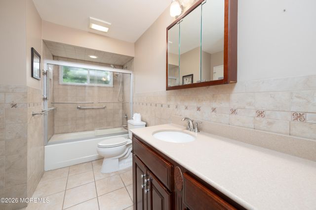 540 Sherman Avenue, Belford, NJ 07718