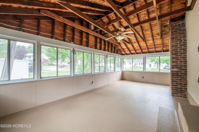 540 Sherman Avenue, Belford, NJ 07718