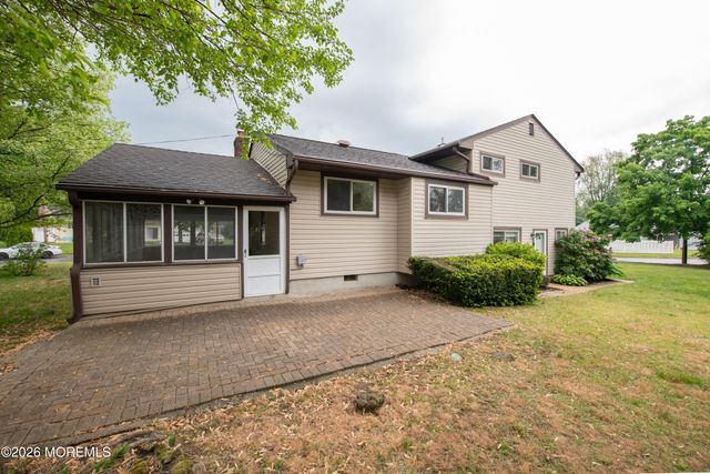 540 Sherman Avenue, Belford, NJ 07718