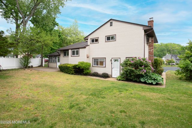 540 Sherman Avenue, Belford, NJ 07718