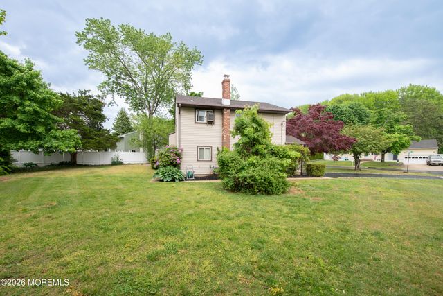 540 Sherman Avenue, Belford, NJ 07718