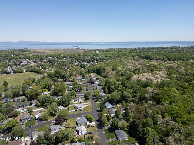 540 Sherman Avenue, Belford, NJ 07718