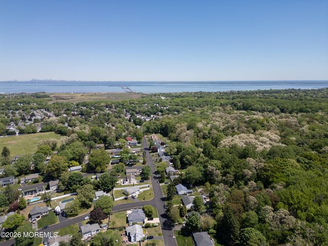 540 Sherman Avenue, Belford, NJ 07718