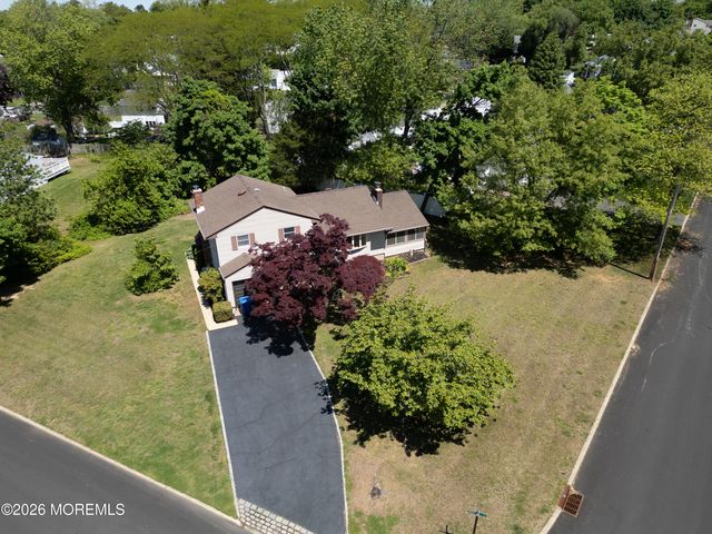 540 Sherman Avenue, Belford, NJ 07718