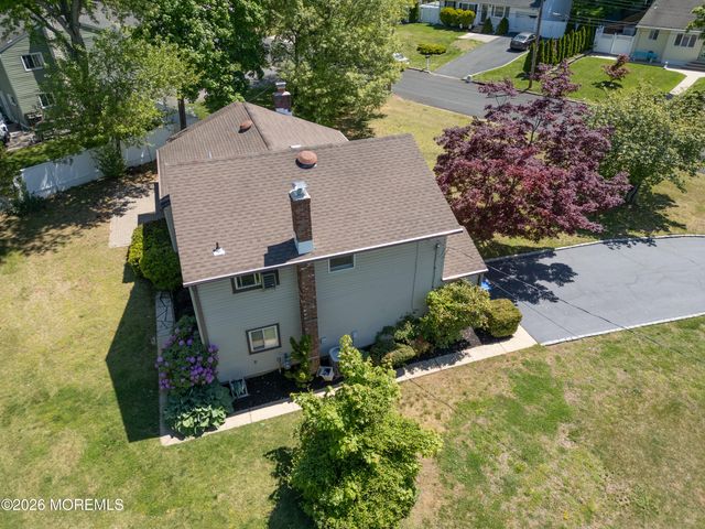 540 Sherman Avenue, Belford, NJ 07718