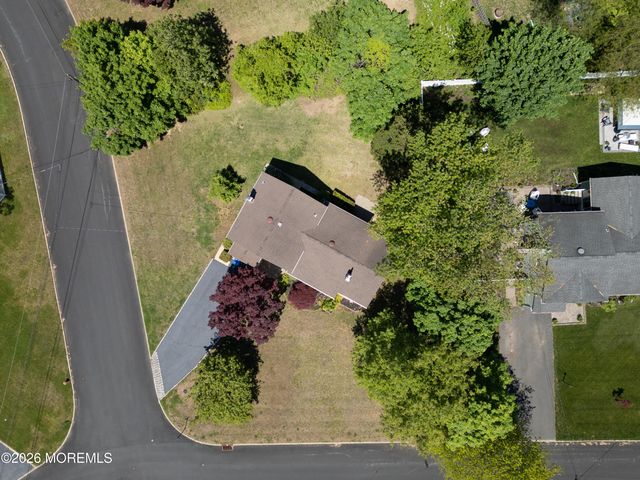 540 Sherman Avenue, Belford, NJ 07718