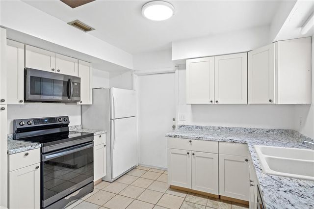 10 KEPNER STREET, Orlando, FL 32839