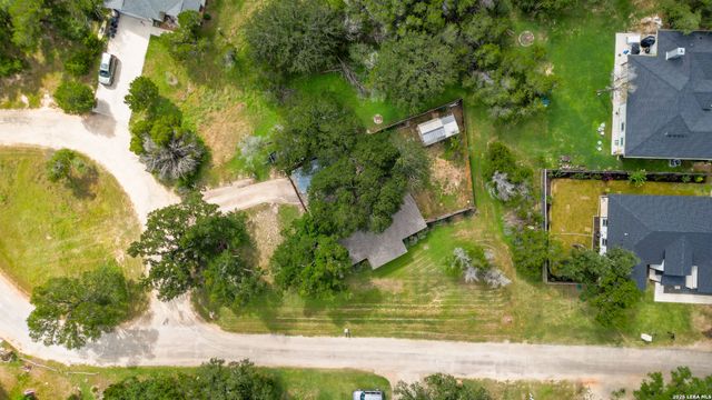 52 Persimmon DR, Wimberley, TX 78676