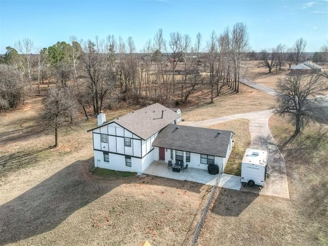 6100 Lillian Lane, Newalla, OK 74857