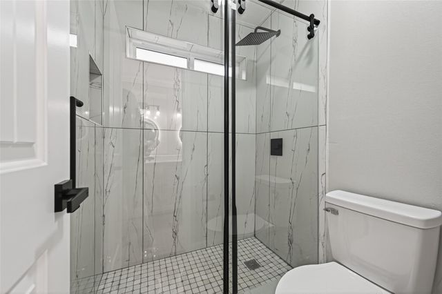 11519 Piping Rock Drive, Houston, TX 77077