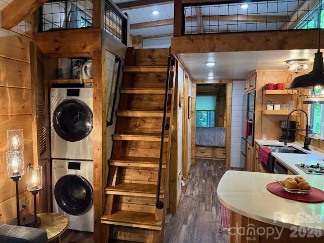 26 S Cumberland Drive, Lake Toxaway, NC 28747