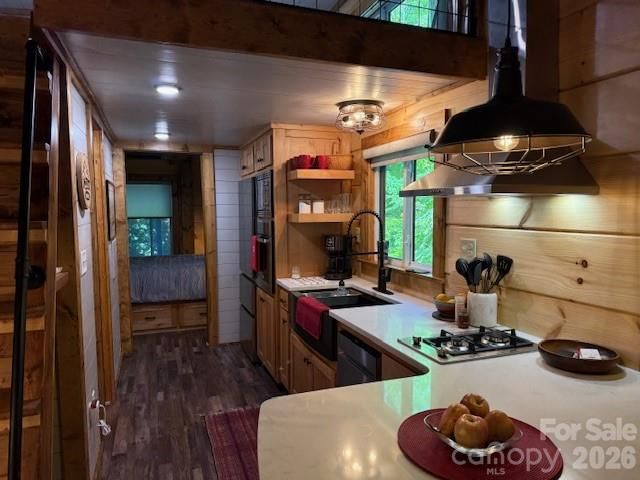 26 S Cumberland Drive, Lake Toxaway, NC 28747