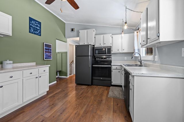 4171 Summit Lane, White Bear Twp, MN 55110