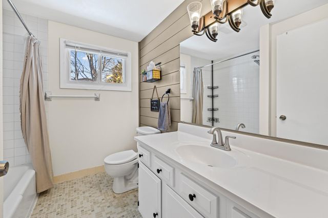 4171 Summit Lane, White Bear Twp, MN 55110