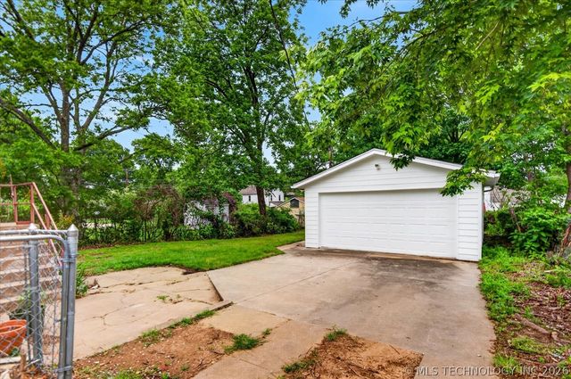 1524 S Osage Avenue, Bartlesville, OK 74003