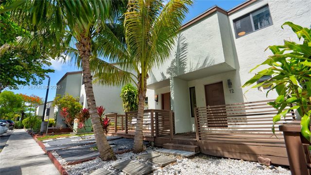 1901 S River Drive 12B, Miami, FL 33125
