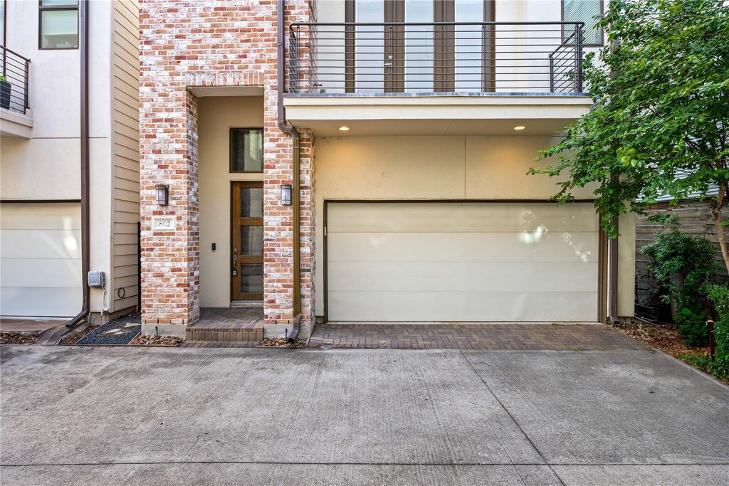 802 W Drew Street, Houston, TX 77006