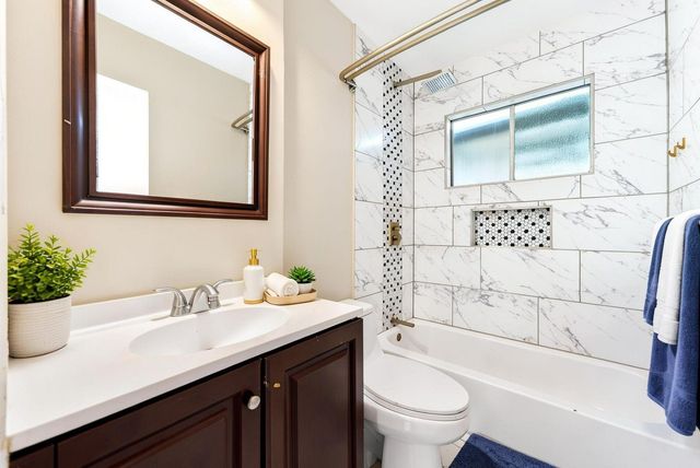 12610 S Coast Drive, Houston, TX 77047