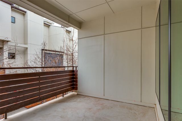 341 College Avenue, Fort Worth, TX 76104