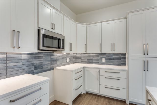 341 College Avenue, Fort Worth, TX 76104