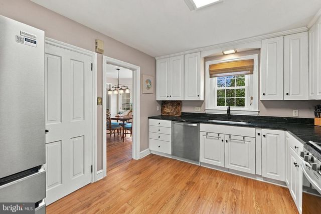 1418 ESBENSHADE RD, Lancaster, PA 17601