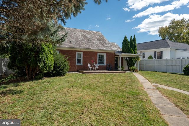 1418 ESBENSHADE RD, Lancaster, PA 17601
