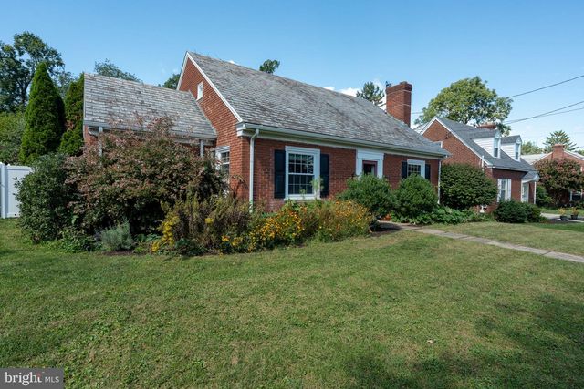 1418 ESBENSHADE RD, Lancaster, PA 17601
