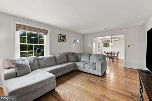 1418 ESBENSHADE RD, Lancaster, PA 17601