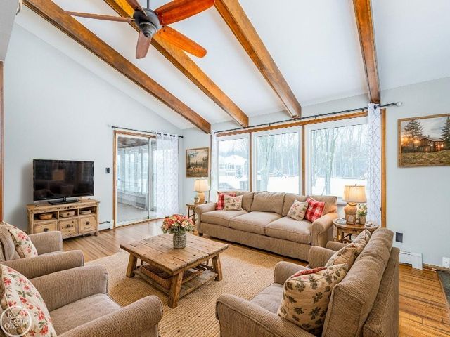 6026 Via Toscana Street, Troy, MI 48085