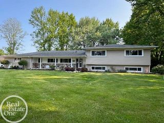 6026 Via Toscana Street, Troy, MI 48085