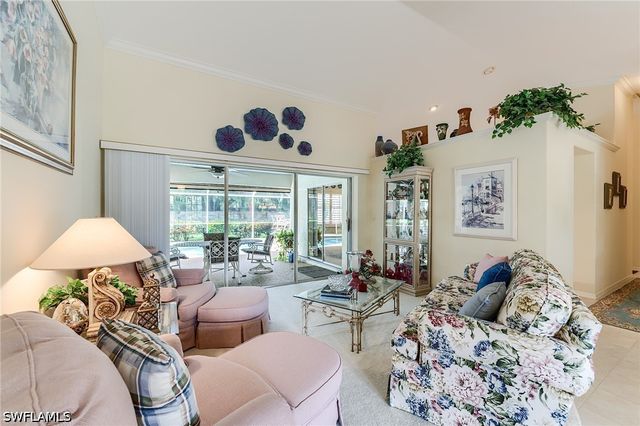 2059 Imperial CIR, Naples, FL 34110