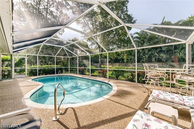 2059 Imperial CIR, Naples, FL 34110