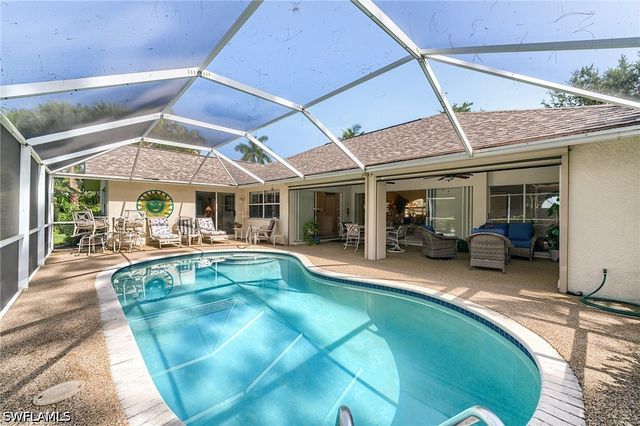 2059 Imperial CIR, Naples, FL 34110