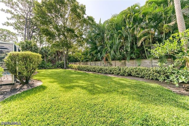 2059 Imperial CIR, Naples, FL 34110