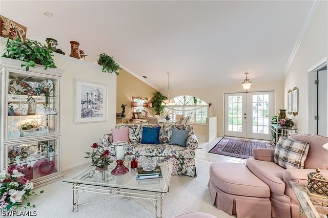2059 Imperial CIR, Naples, FL 34110