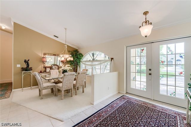 2059 Imperial CIR, Naples, FL 34110