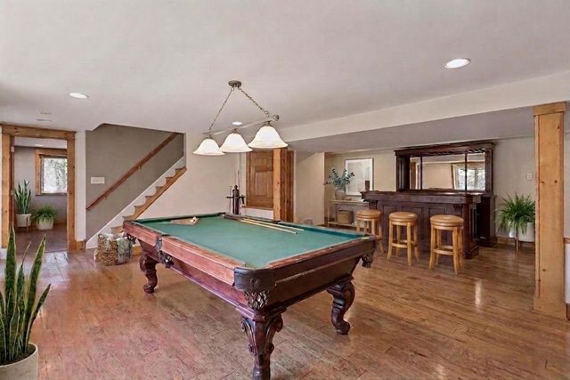 609 Waterman Circle, Edina, MN 55343