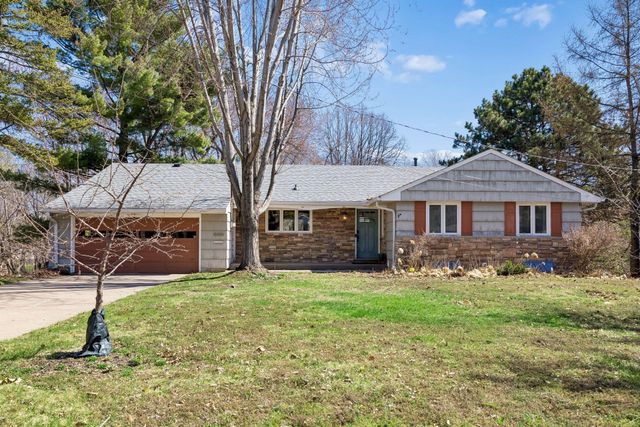 609 Waterman Circle, Edina, MN 55343