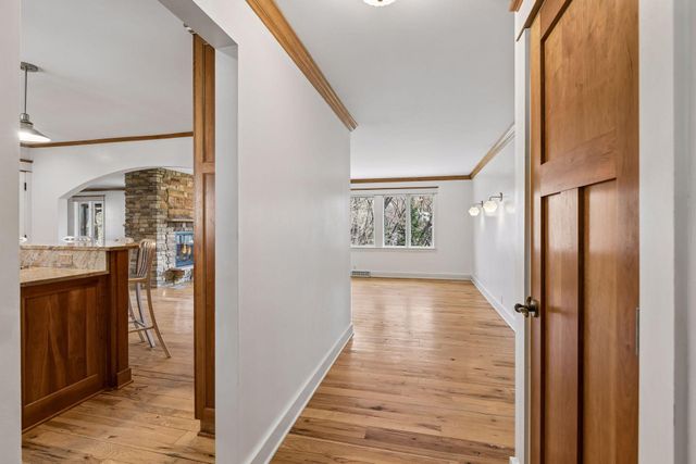 609 Waterman Circle, Edina, MN 55343