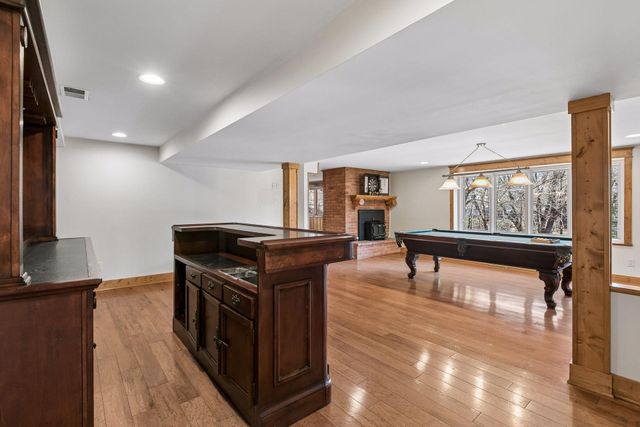 609 Waterman Circle, Edina, MN 55343