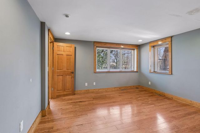 609 Waterman Circle, Edina, MN 55343