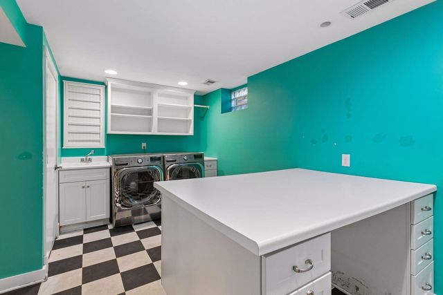 609 Waterman Circle, Edina, MN 55343