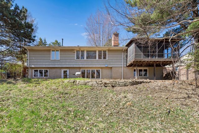 609 Waterman Circle, Edina, MN 55343