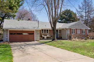 609 Waterman Circle, Edina, MN 55343